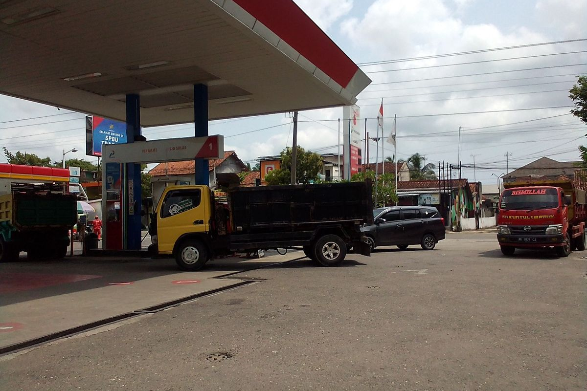 Trip Angkutan Barang Menurun Imbas Antrean BBM Subsidi